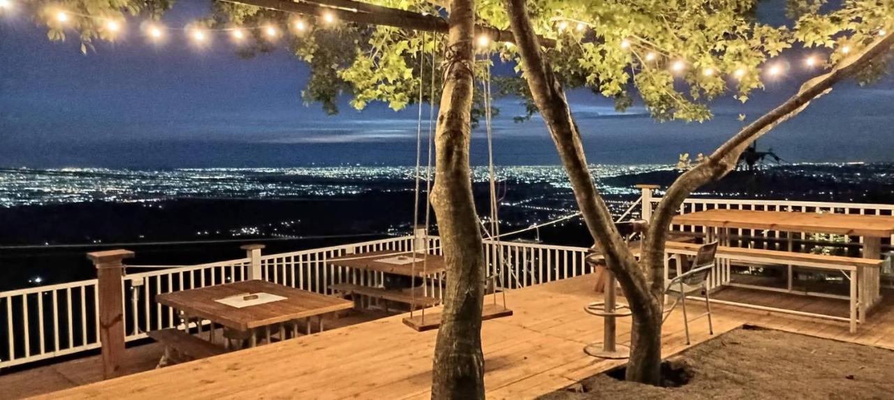 Sky Lounge B&B Чжушань Экстерьер фото