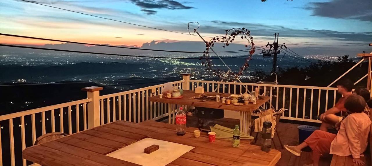 Sky Lounge B&B Чжушань Экстерьер фото