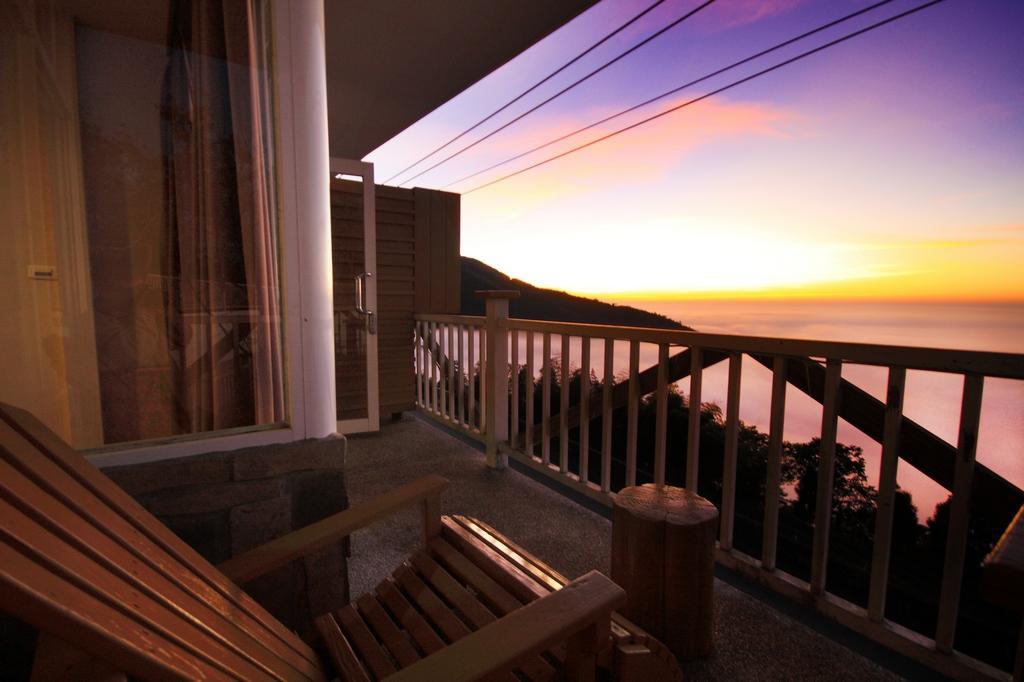 Sky Lounge B&B Чжушань Экстерьер фото