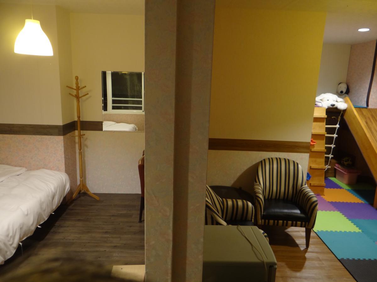 Sky Lounge B&B Чжушань Экстерьер фото